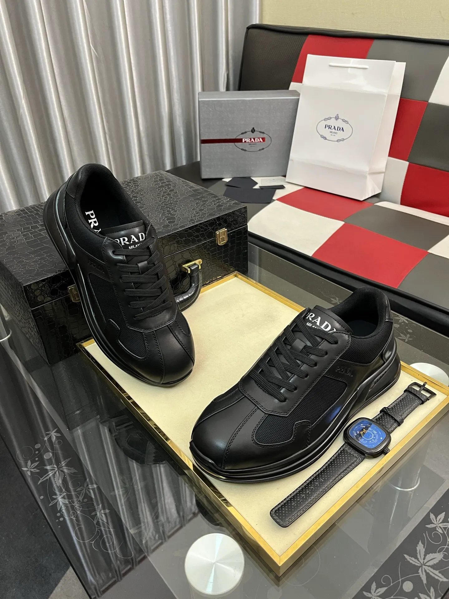 Men's shoes 💰600⌚️⌚️【PRADA】Prada casual shoes, originally developed 1:1, made of high-mercerized cowhide with imported cowhide, silk sheepskin lining, rubber outsole, comfortable and soft on the foot, size: 38-442️⃣Colors available